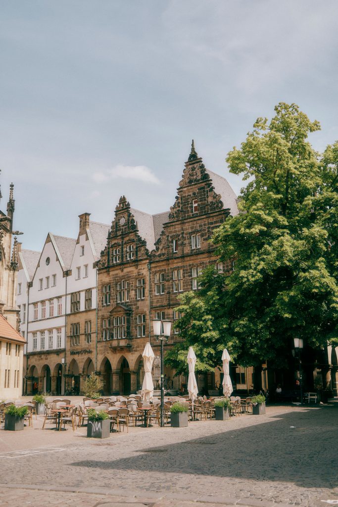 Bogengänge und Giebelhäuser am Prinzipalmarkt